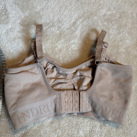 Nursing pumping bra - Picture 2 of 2